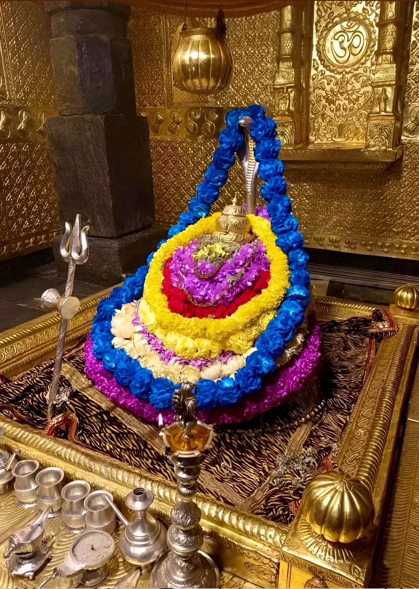 Jayalko1's tweet image. शीतकाल में कपाट बंद होने से पूर्व श्री केदारनाथ ज्योतिर्लिंग के दिव्य अनुपम श्रृंगार दर्शन 
नमः केदार🔱