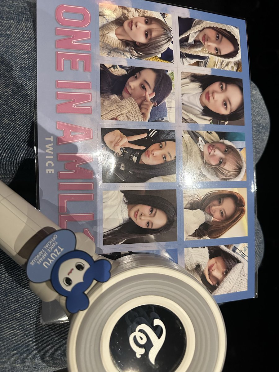riku_tzuyu_love's tweet photo. 終始感動の滝でした😭😭
みんなの今までの影の努力を知れてさらに号泣😭
特にジョンヨンのシーンはほんとに涙でた😭
あまりネタバレはできないけど、これから映画見に行くONCE!タオルかティッシュは絶対に必須です!!
素敵な映画をありがとう☺️また見に行きます!
#TWICE #ONCE
#TWICE_ONEINAMILLION https://t.co/NMdw348z4G