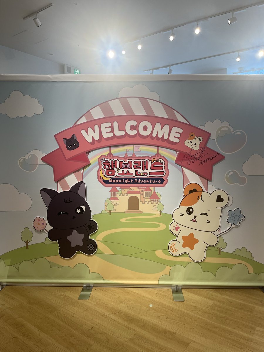 Nmoon2603's tweet photo. かわいい世界🫶
#마마무 #문별 #MoonByul #ムンビョル
#HAM_BYORI #햄뵤리
#NOOK_BYORI #늑뵤리
#HAMBYOLAND_POP_UP_STORE #햄뵤랜드 https://t.co/WVCZ4ppmdu