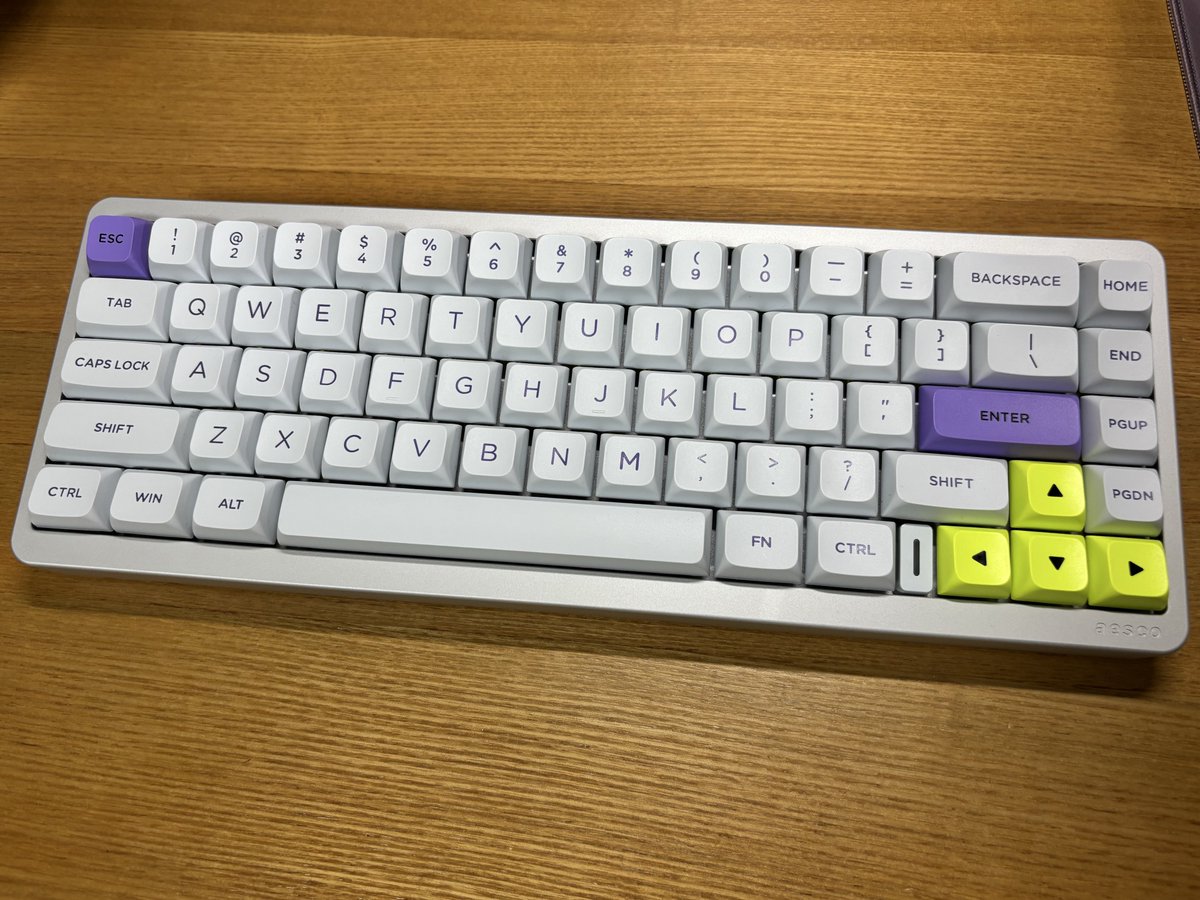 mashir0_gmng's tweet image. 【#PR】
#Rabbit0 様より
AESCO A67(White)をご提供いただきました。

✅市場では珍しい『誘導軸』を搭載
✅流行に遅れを取らないスペック
✅無線接続も可能
✅豊富なソフトウェア設定

誘導軸の仕組みについても、下記noteにて解説しています。

詳細レビューはこちら↓
note.com/mashir0_gmng/n…