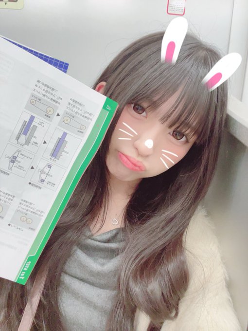 秋月莉緒のTwitter画像2