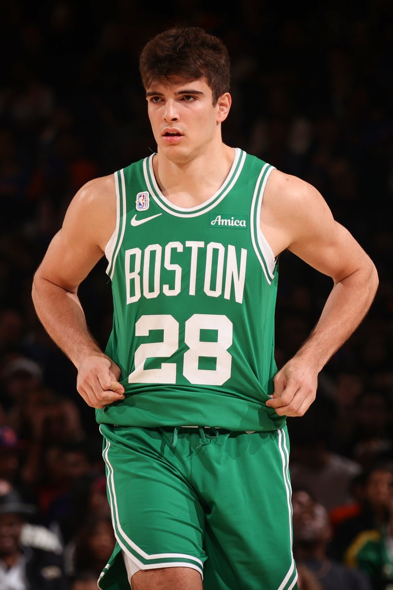 El 2️⃣8️⃣ de los <a href="/celtics/">Boston Celtics</a> 

Don <a href="/hugoglezz_/">Hugo González Peña</a>.