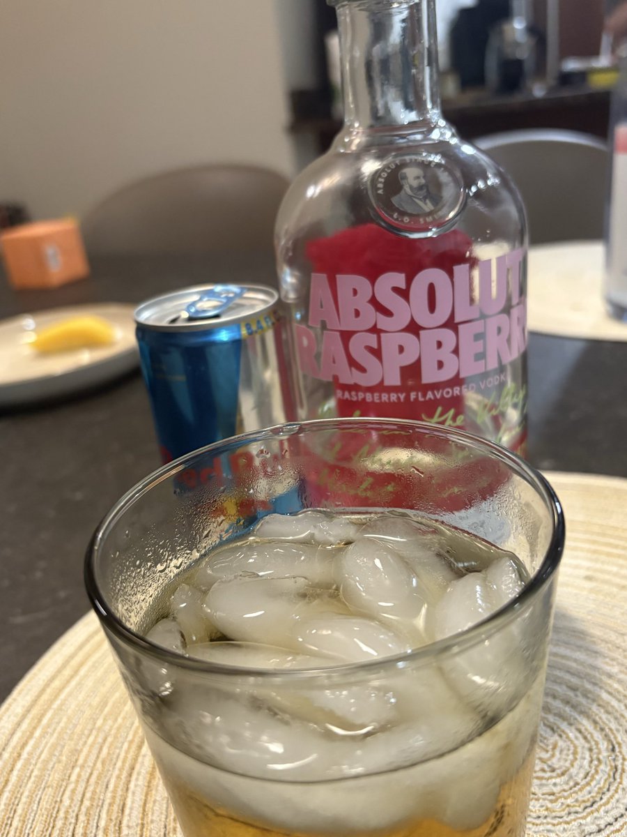 Hatewatching exitoso + Embestida de Gélidos.

No hay nada más que esto. Nada.