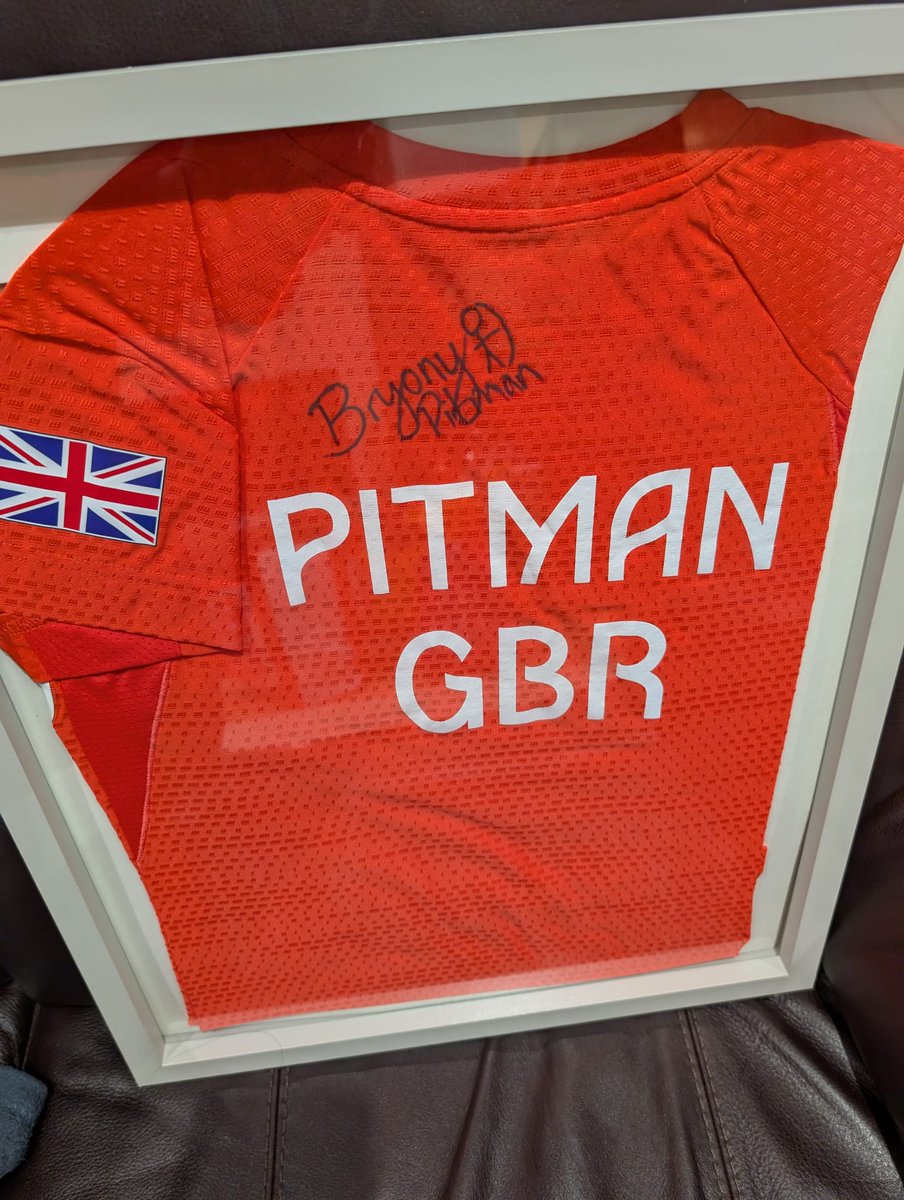 archerthon's tweet photo. 🎯 A truly Olympic prize!

Massive thanks to #BryonyPitman — double Olympian &amp; Team GB archer — for donating her signed Paris 2024 shirt as a prize for #Archerthon2025 🏹🇬🇧
🔵🟡⚫️🟢🔴

🔗 https://t.co/ifxQhDHa1o

Your support means the world 💚
Supporting @RosemereCF https://t.co/x6IbydiZMd