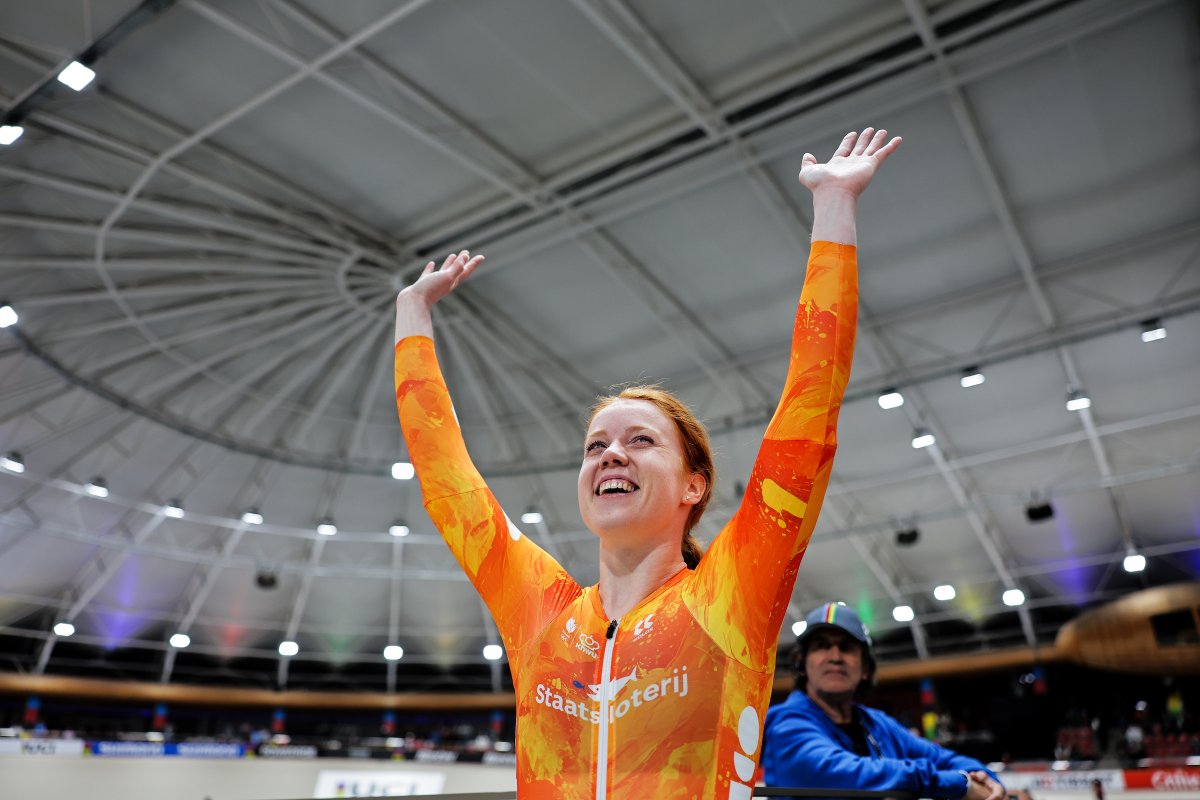 UCI_Track's tweet image. The rainbow jersey belongs to Hetty van de Wouw 🌈

Queen of the Women’s Sprint at #Santiago2025 🤩

📸 SWpix