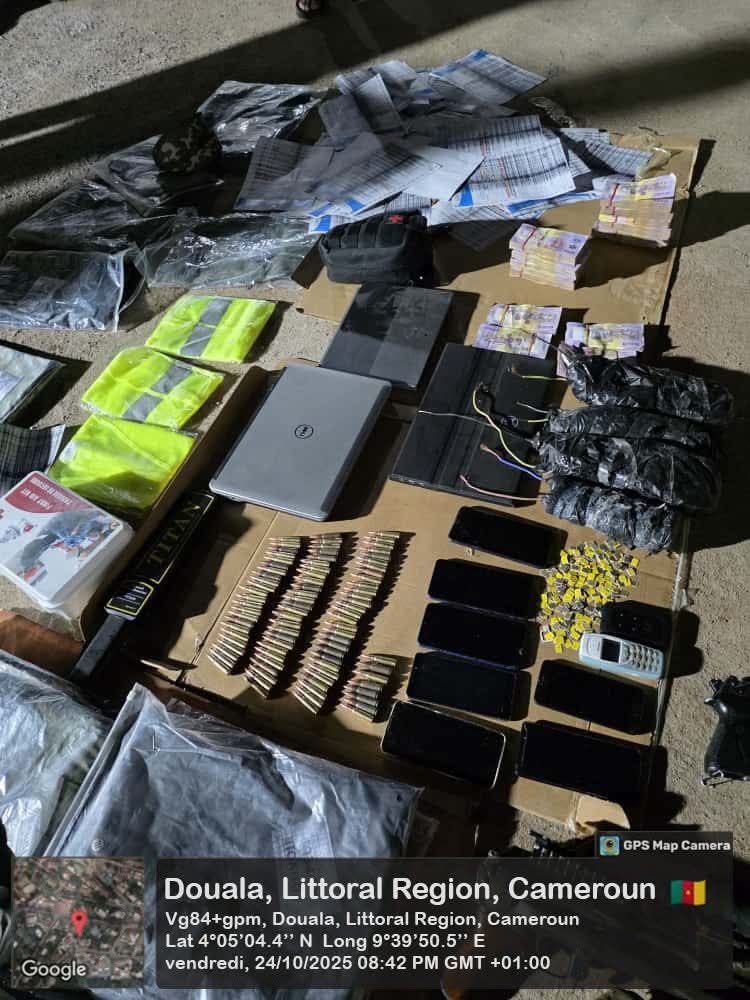 MyriameAkamba's tweet image. 🔴 COUP DE FILET À DOUALA — ARRESTATION DE DJEUKAM TCHAMÉNI ET SA BANDE

Armes, faux PV, argent et explosifs saisis

Un important coup de filet sécuritaire a eu lieu ce vendredi soir à Douala.