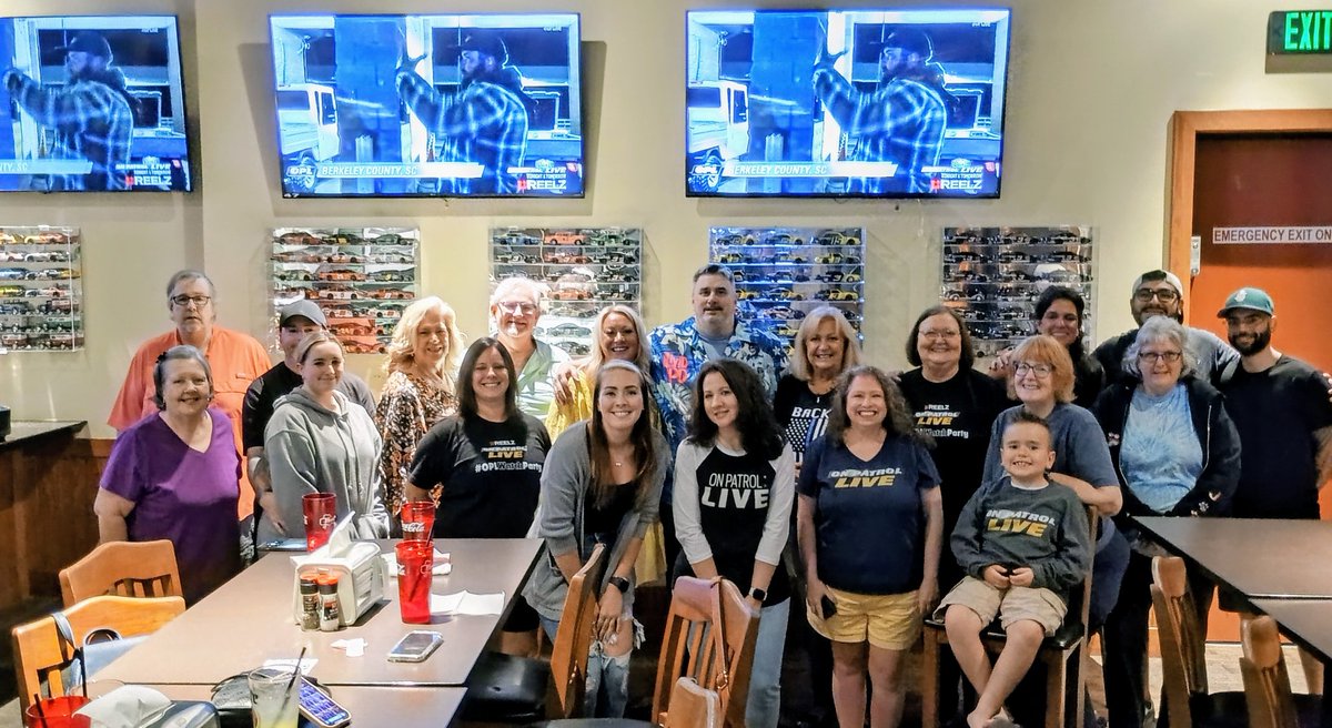 Rachel_Roo34's tweet photo. 3rd Annual Watch Party! #OPLive 
Couldn't tag everyone cause X has a limit. Wild to look back that we were all strangers 3 years ago. Now look how close we are 💛 https://t.co/AqwYOrOx3s