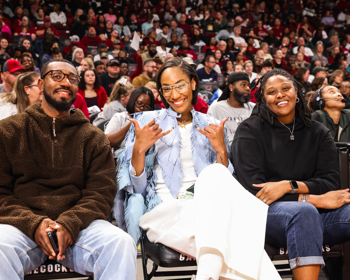 The M'VP is in C'LA 🤙