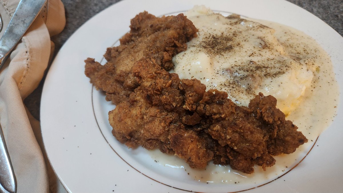 full_birth's tweet image. #GrannyDinner 
#FromScratch
🥔🐔