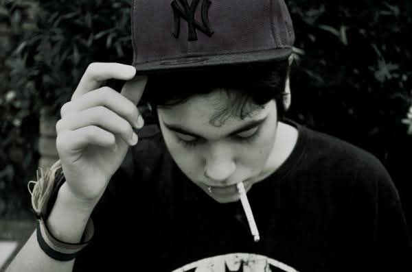 Maatheuspravcs's tweet photo. #fotodeperfil antiga demais em,  2011, gratidão ao tempo sabendo que sou poeira no vento 🪽 https://t.co/yPBgPobBhp