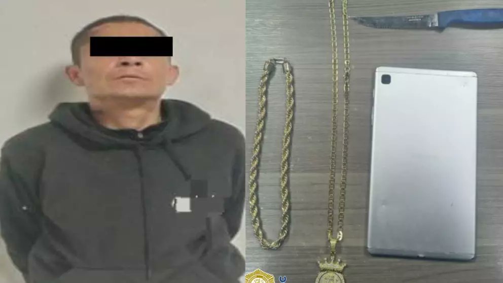 AztecaNoticias's tweet image. Asaltante intenta huir tras #robar a un joven en la Col. José López Portillo, #Iztapalapa, y termina atropellado.

El sujeto ya fue detenido y trasladado al penal.

aztecanoticias.info/42TOKvA