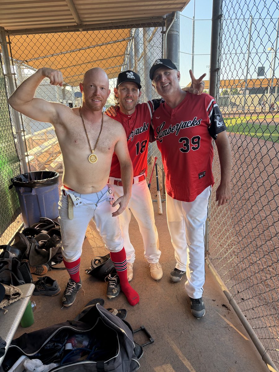 MN_Mammoth's tweet photo. On to the ‘ship tomorrow…@ken_wangler with the start, @grill2k finishes it off and @mikelip22 had a huge RBI double to turn the tides. 6-5 victory. Noon/2pm tomorrow at Hohokam 🏟️ for the 🏆 https://t.co/ac486eJaVU