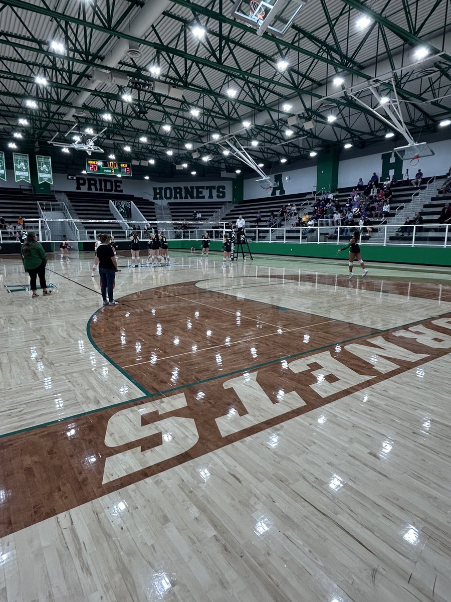 azleathletics's tweet image. Great job ⁦@AzleVolleyball⁩ for capping off an incredible regular season with a win over Granbury and becoming the 1st team in program history to hit 30 wins in one season! Next stop GOLD BALL SEASON!!  ⁦@azleisd⁩