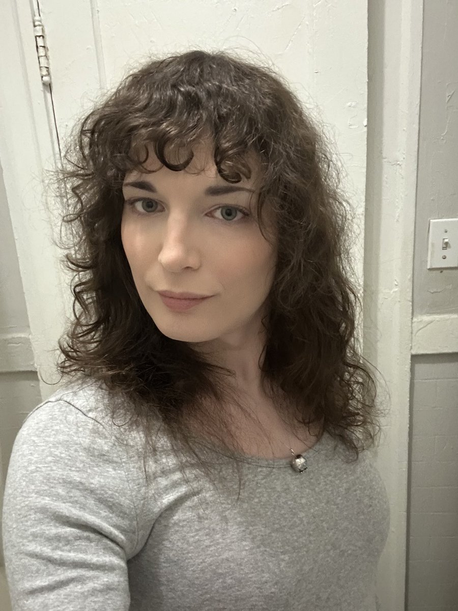 whenever i start feeling dysphoric now i just look at this image