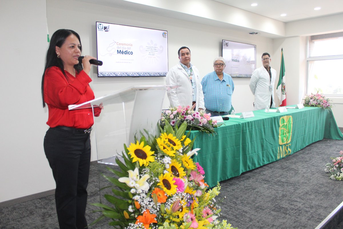 IMSS_Mor's tweet image. En el marco del #DíaDeLaMédicaYElMédico, reconocemos a las y los 1,201 profesionales del #IMSSMorelos, pilares en la misión de proteger la salud y el bienestar de nuestra derechohabiencia. 👩‍⚕️👨‍⚕️💚

#OrgulloIMSS