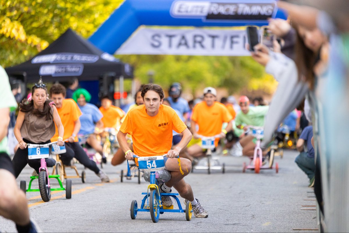 GeorgiaTech's tweet image. Tradition. Pain. Glory.

Homecoming is off and rolling with the Mini 500. #StingEm🐝