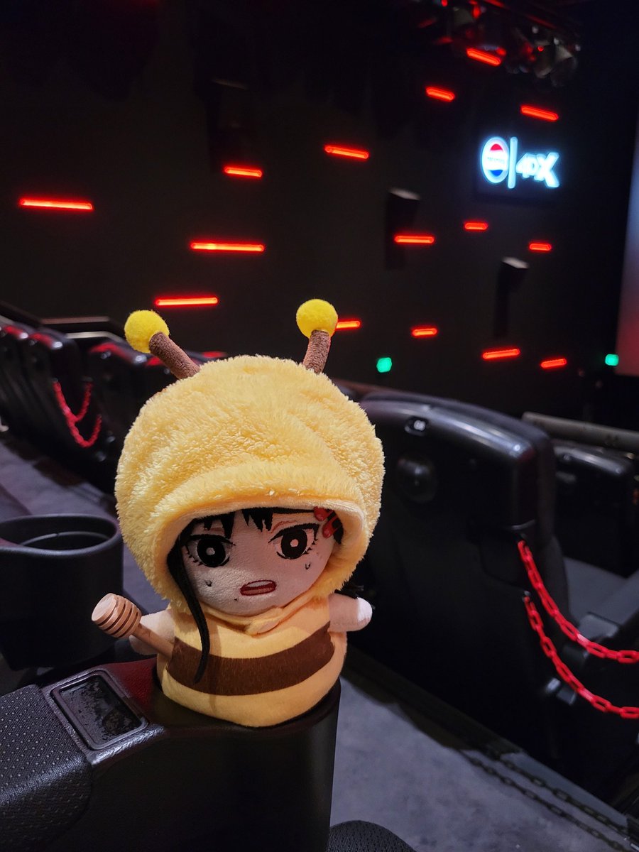 Kobebee so buzzin' they call her the drink. 🐝🥤🪆