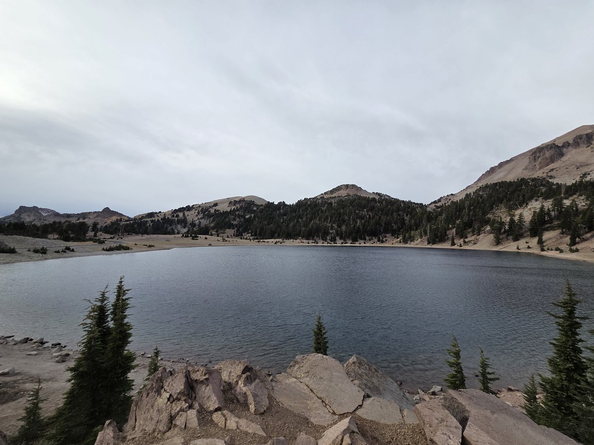 _AlleyAwesome's tweet image. Before snow (likely tonight) closes the Lassen Park Rd, I'd figured I'd make the once a year trip through-as opposed to around the park
#happyfall #firstsnowcomin