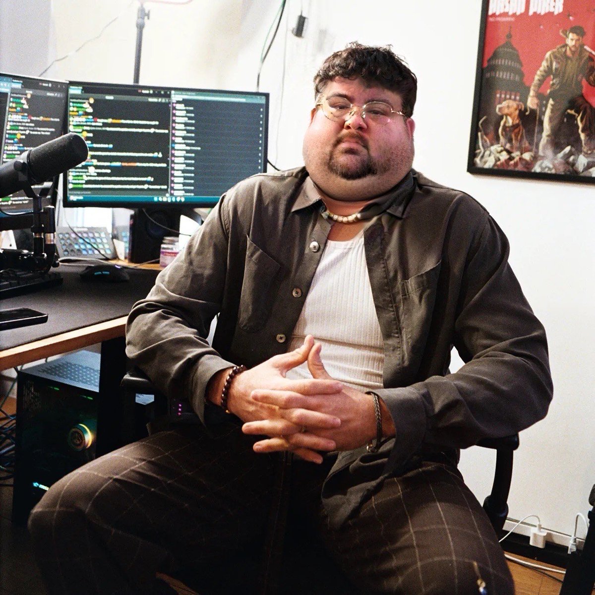 tom (@anonbirdd) on Twitter photo 