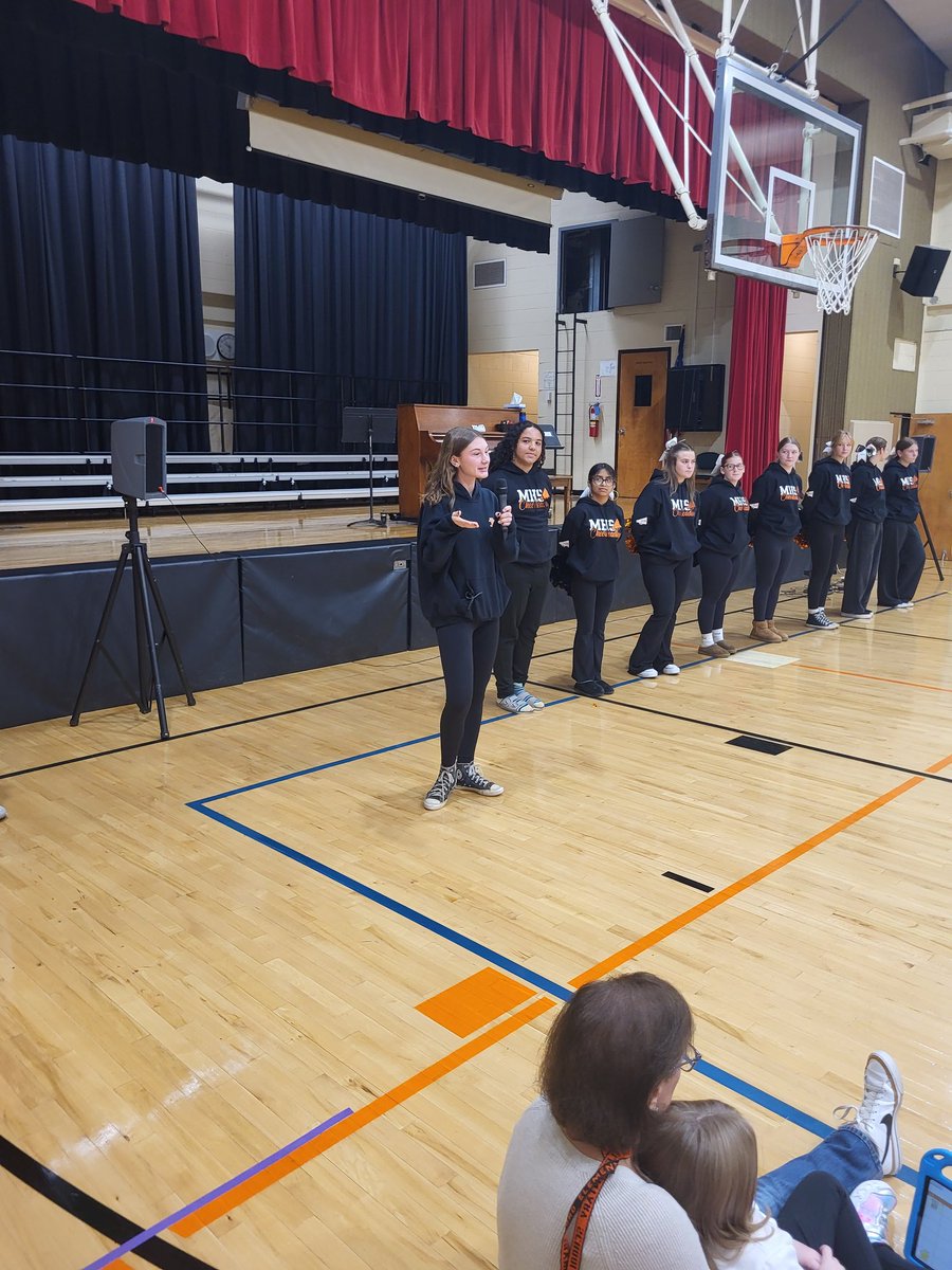 DukesAthletics's tweet image. What an amazing event at MES today. Student Athletes from the Dukes Nation spoke, and performed some cheers, at the MES PBIS assembly theme about being ENTHUSIASTIC. Great job Dukes!!
#GoDukes