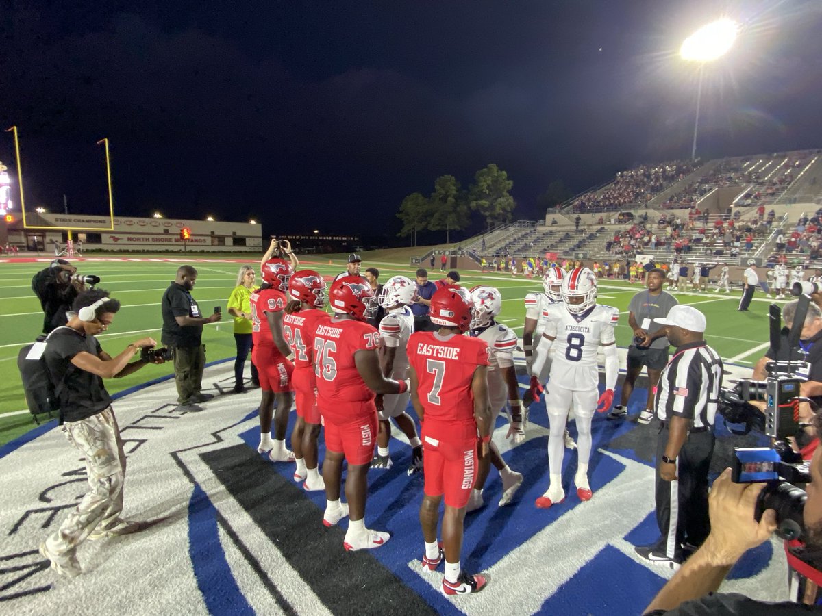🏈GAMETIME🏈

Familiar rivals go head-to-head this Friday night…

North Shore v. Atascocita is nearly underway!

Stay tuned for updates
#txhsfb