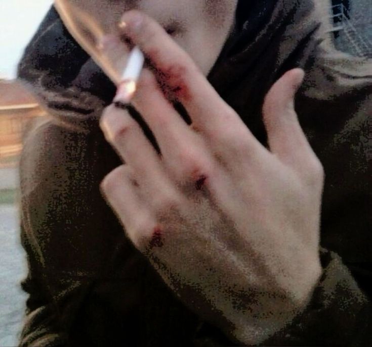 Надо купить нормальную куртку..