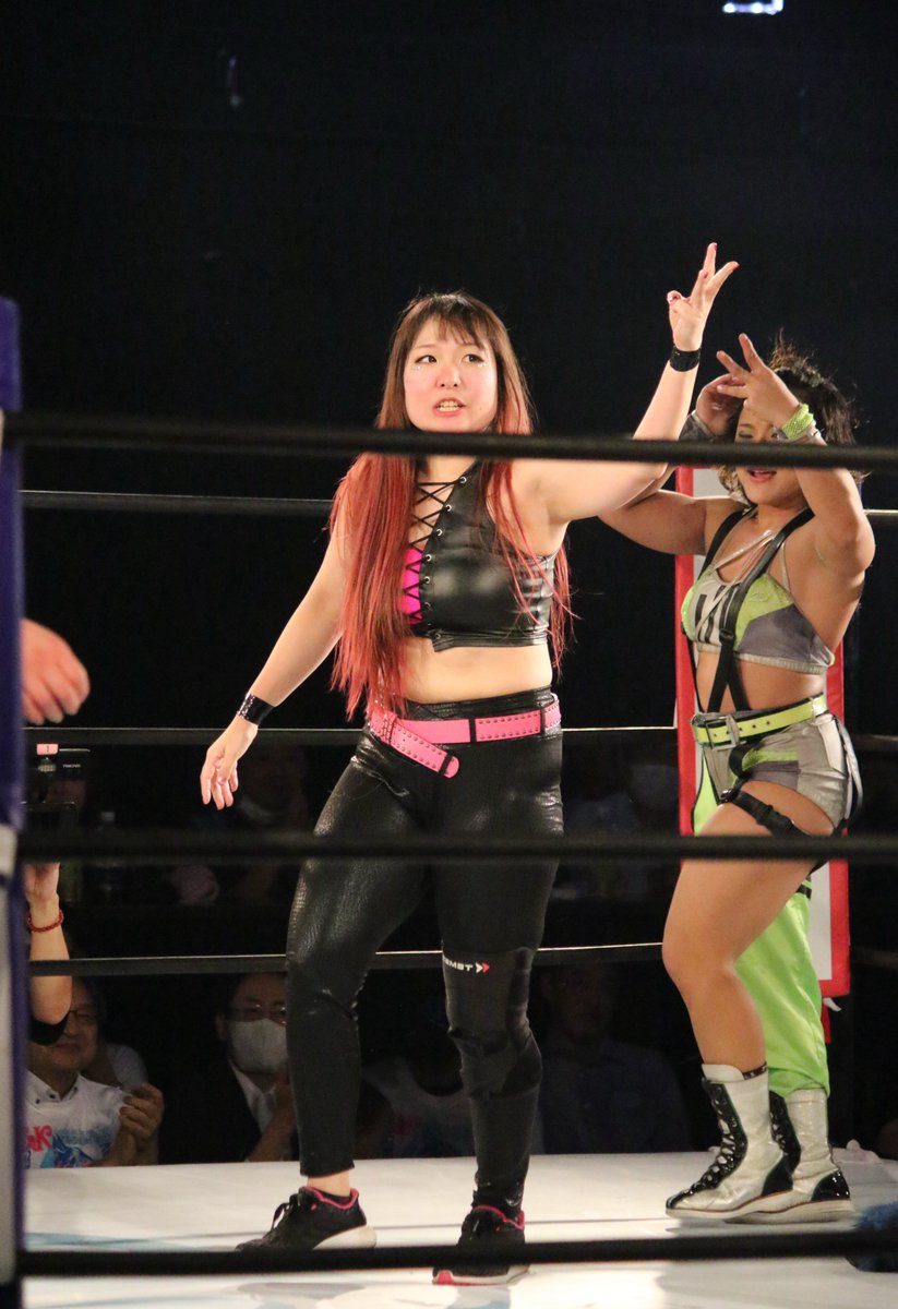 K♡ V-432259404_0_400.jpg?pristine