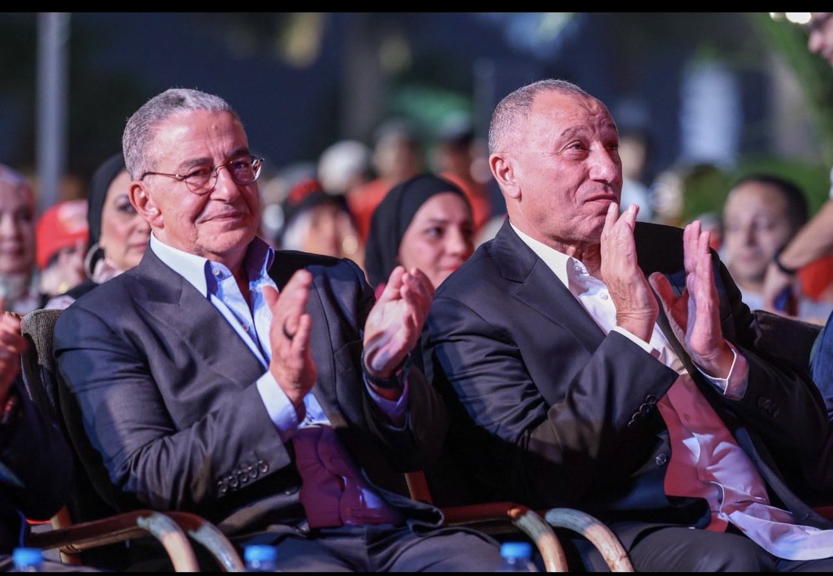 🖲الاتنين دول يحكموا بلد مش نادي 
🖲بيحبوا الكيان وبيعملوا لمصلحة الكيان