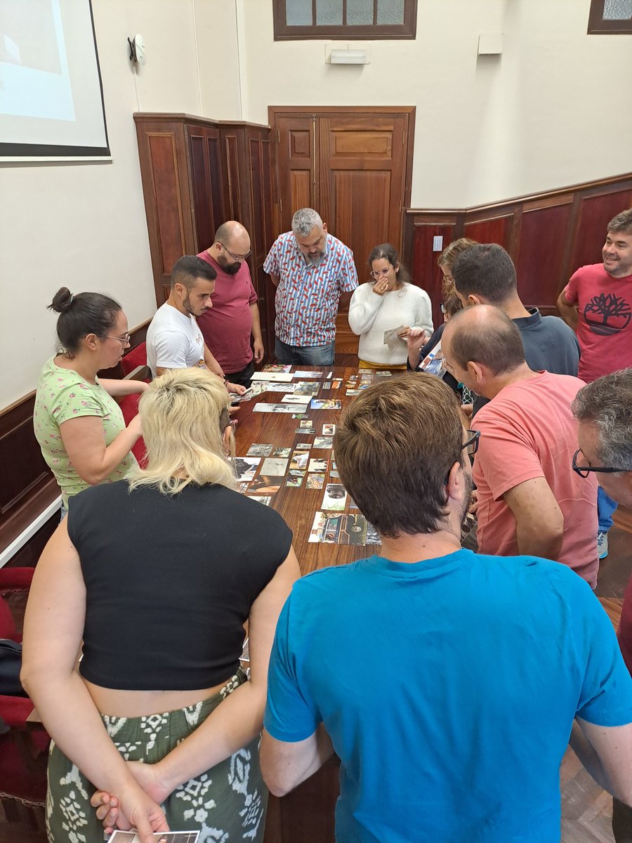 Impartida segunda sección de Curso de Formación al PDI de la Universidad de La Laguna, sobre Pedagogia de la Creatividad en el aula universitaria. Agradecido infinitamente a la <a href="/ULL/">Universidad de La Laguna</a> y al excelente equipo docente que ha participado con el mayor interés, motivación e implicación.