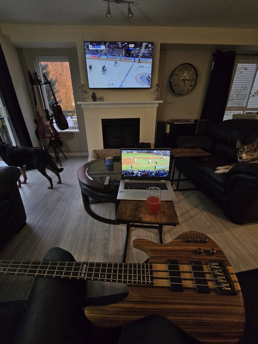 Set up pretty well here this evening. 
<a href="/MapleLeafs/">Toronto Maple Leafs</a> 
<a href="/BlueJays/">Toronto Blue Jays</a> 
LET'S GO!
#LeafsForever 
#WANTITALL