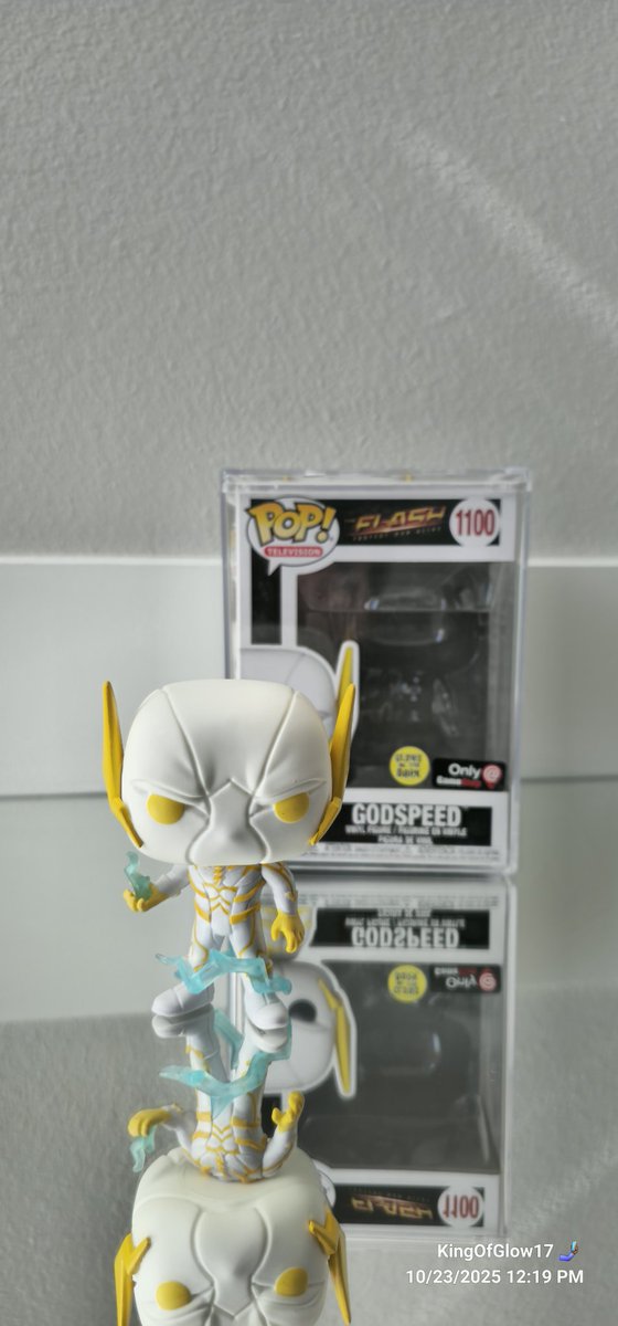 DMungu17's tweet image. Pop! Television (1100). The Flash The Fastest Man Alive: Godspeed glow-in-the-dark #gamestop exclusive. 

#funko #funkglow #funkophotography #funkogames #FunkoPopVinyl #exclusive #theflash  #godspeed #thefastestmanalive  #funkoglow #funkopopcollection #glowfunkoaddict #details 🥱