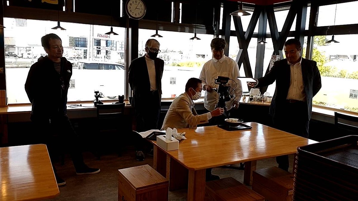 ちょっとしたお知らせです☺️💭
11月10日放送の【ハレのちあした】で
藤翔製麺を紹介していただくことになりました🍜

いつもの一杯に込めた想い、
90秒にぎゅっと詰めてもらいました🔥

ぜひご覧ください✨