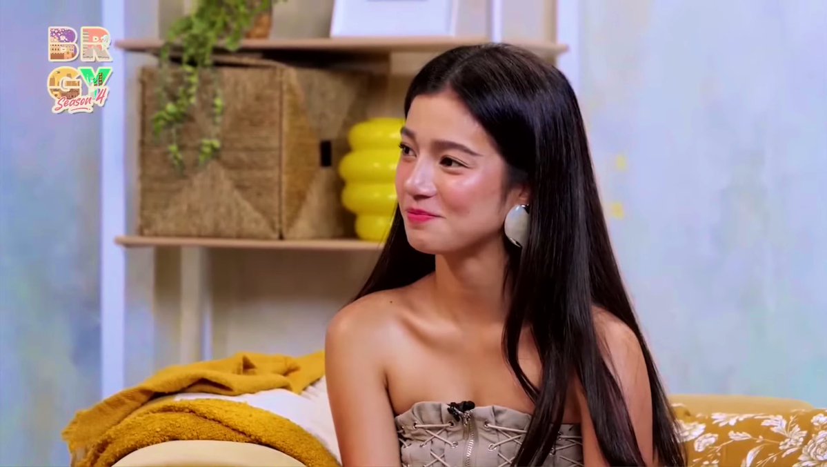 Her presence is calm, her words carry weight. 

BELLErangay FOR MGB
#BelleMariano #BRGYBelleMariano