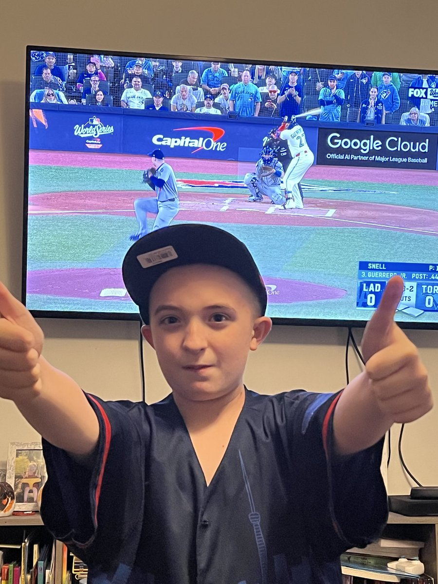 ddouglas316's tweet image. Myles is ready for the #WorldSeries #Dadfail @NYYUNDERGROUND