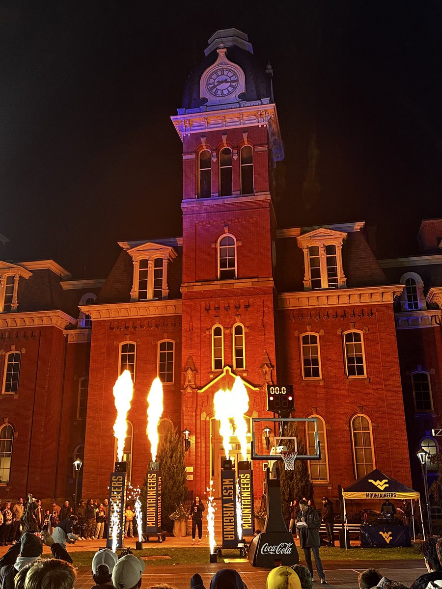 Not sure there is a cooler venue for a team preview than in front of Woodburn Hall <a href="/WVUhoops/">WVU Men's Basketball</a> <a href="/WVUWBB/">WVU Women's Basketball</a> <a href="/WVUSports/">WVU Sports</a>