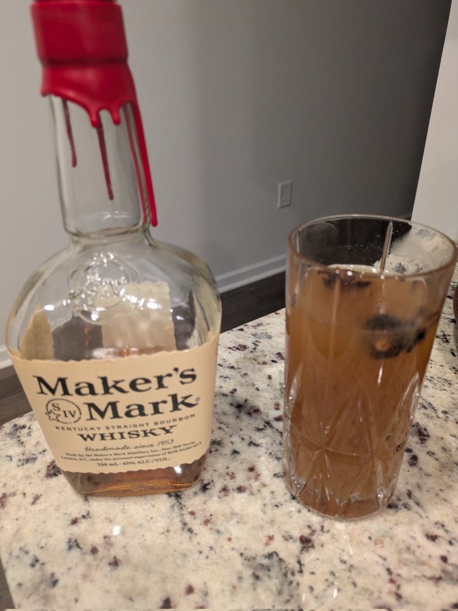 Terrortaytay's tweet photo. Had to make some homemade spiked mulled apple cider to go along with Splatterween 🍎 🍁🥃🎃 @therealjoebob @kinky_horror #MutantFam https://t.co/jQtEtJbSni