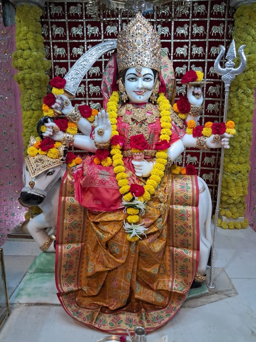 P87115398Suri's tweet image. 🙏🌸सुप्रभात दोस्तो 🌸🙏
           🙏 🌸जय उमिया मात की🌸🙏
     🙏🌸आज  के दर्शन गठिला मंदिर🌸🙏
    🙏🌸जय महाकाल भोले नाथ की🌸🙏
🌸🌸🌸🌸🌸🌸🌸🌸🌸🌸🌸🌸🌸
