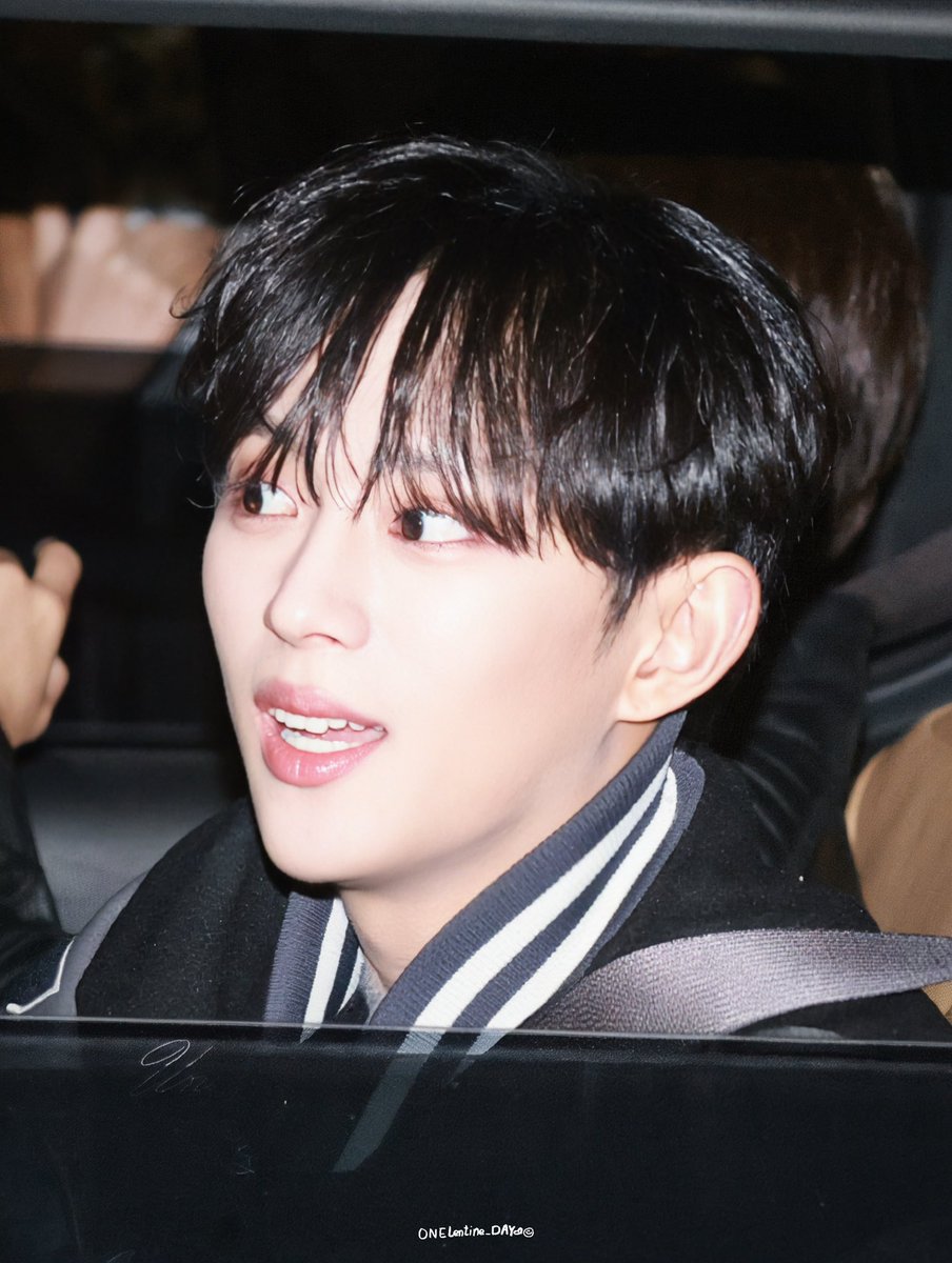 tdaerae's tweet image. berbunyi wae manna?