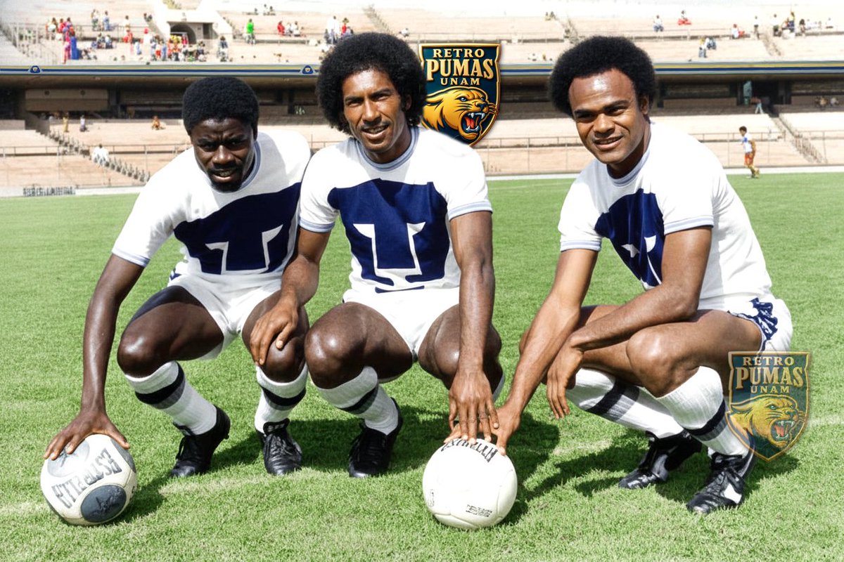 La delantera explosiva del primer campeonato de liga de Pumas en la 1976-77: Geraldo Cándido, Evanivaldo Castro "Cabinho" y Juan José Muñante.
#PumasDeLeyenda #FotoRetro
