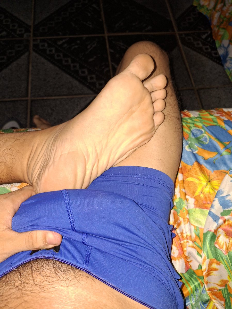 Nerdmalino98's tweet photo. Quem curte pezão ?😏🔥 https://t.co/K78mNPYMqj