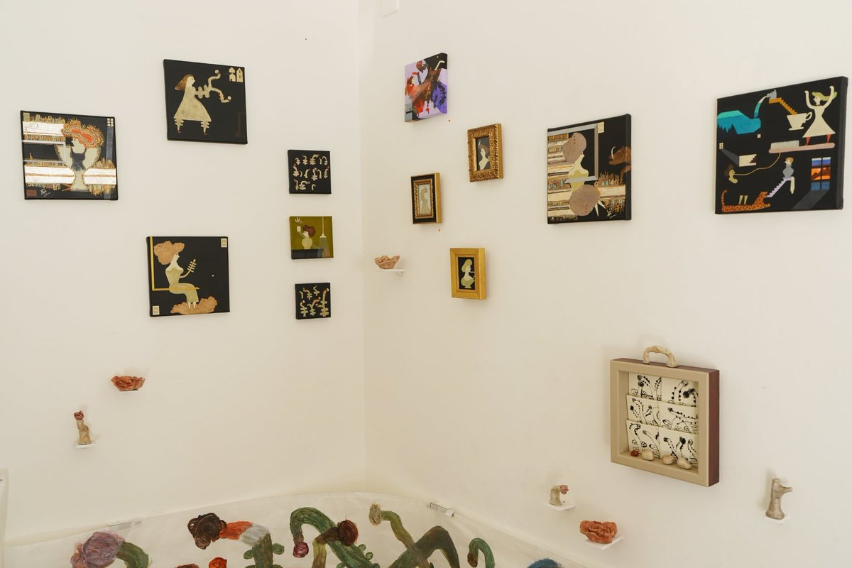 エツツとブルーノの展示にお越しになれなかった方、オンラインで展示の様子をご覧いただけます。
写真は、市川勝弘さんです。ぜひお楽しみください！

展示の様子はこちらから
galleryyamagoya.com/onlinegallery/…

作品のご購入はこちらからどうぞ
yamagoyabook.thebase.in