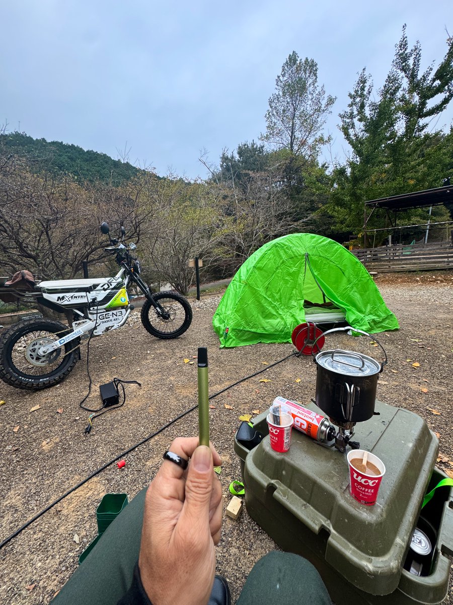 DaiceHighlife's tweet photo. モーニングコーヒー&amp; #stons 💨
#アウトドアライフ #モーニングヒット https://t.co/sau4rCpStr