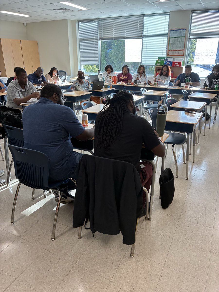 Candis J. Holt tweet media