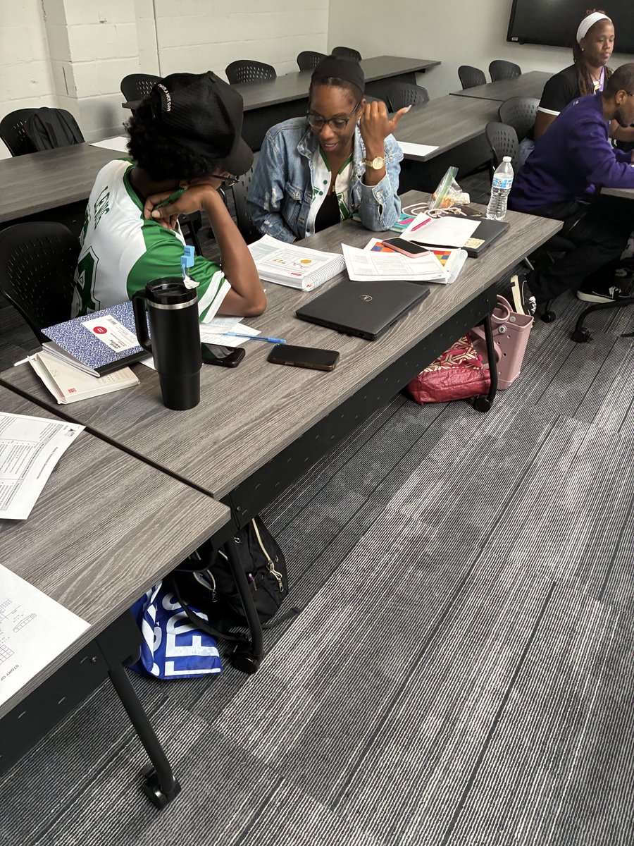 Candis J. Holt tweet media