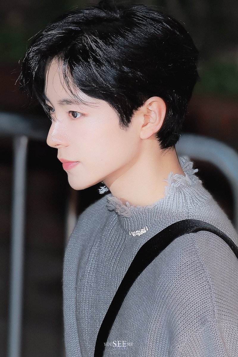 스테디 유우시 얼굴 진짜 제철이긴 해
너무너무 잘생겼음 😍❤️