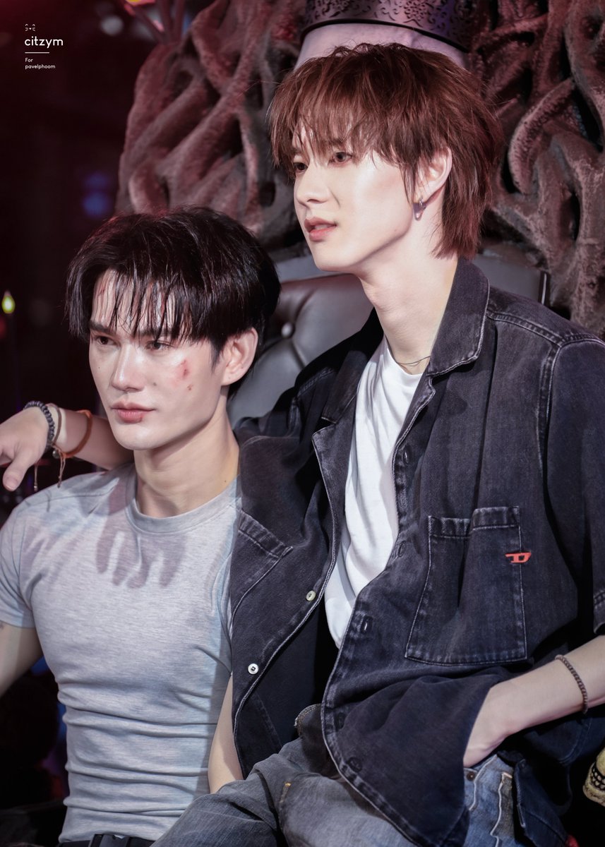 citzym's tweet image. แล้วมีแต่คนบอกว่าหล่อมากๆๆ ตลอดทั้งงานอ่ะ ฮื้อออ สิงสาฯแมสแน่!! พุเพวแมสแน่ๆๆๆๆๆๆ 😫🫵🏻❤️🔥
251024 #SiamHalloween2025xSingSaLatai
⁺⑅. #pavelphoom  @pavelphoom ◞✩︎
⇢ ‧₊ #ppoohkt  @ppoohkt #poohpavel ꕀ