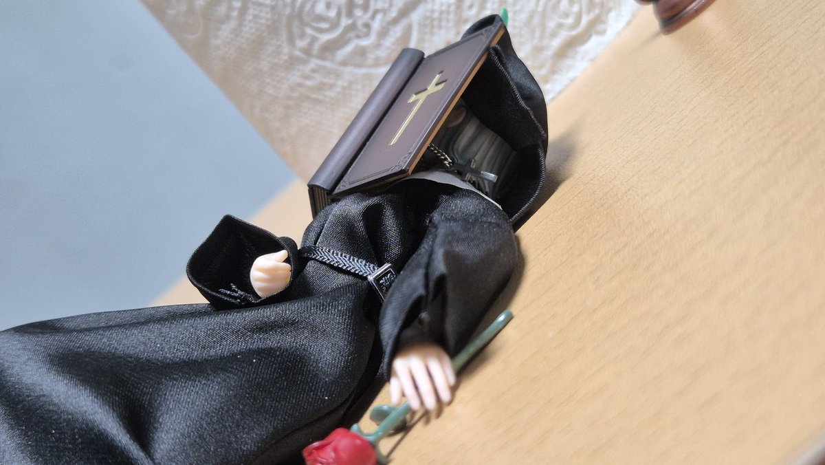 HASUKI - Rose Knight Gloria