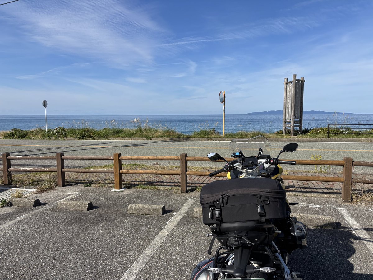 a5k3t2's tweet photo. 日本海は寒い❄️
冬の気配… https://t.co/YZEkKydCNF