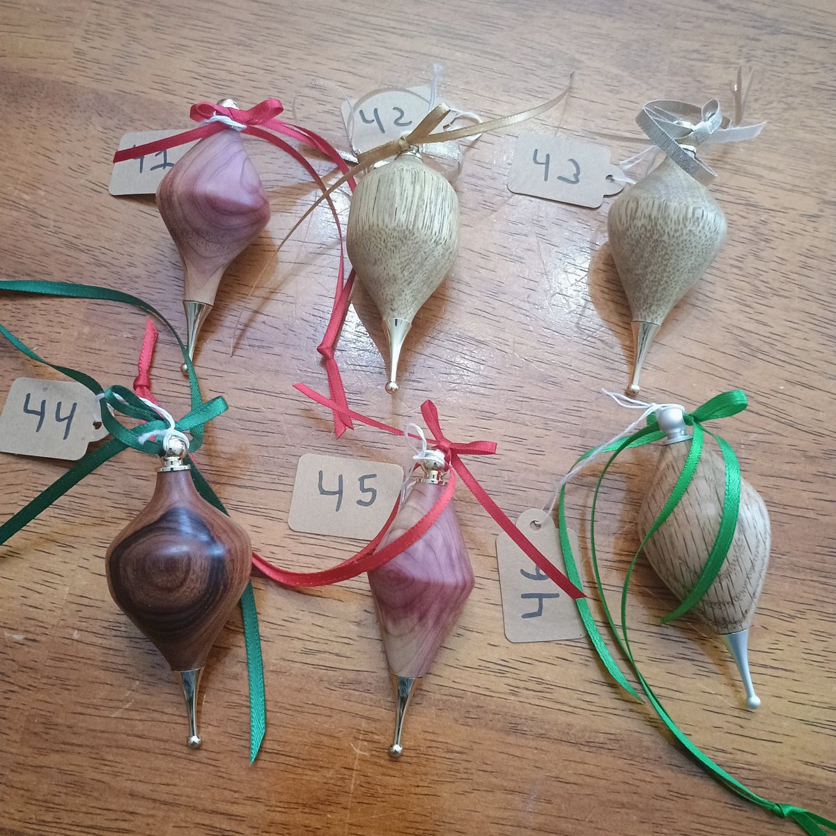 WindingWoodsUS's tweet photo. π Handcrafted wooden Christmas ornaments made with love. Perfect for adding warmth to your holiday decor!
#Handmade #ChristmasDecor #RusticChristmas #ChristmasGifts #Ornaments #ShopSmall
https://t.co/UXELHOlvEr https://t.co/yqww4nGVAJ