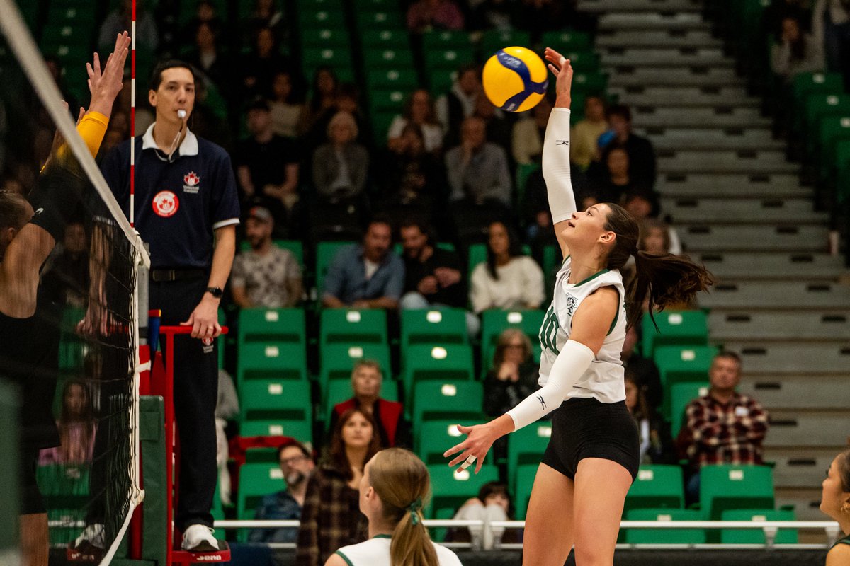 The Dogs earn another set win in lopsided fashion!

🟢25 (2) - (0) 16🔵

#HuskiePride | #PowerofthePack